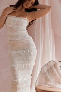 Ivory Sequin Pleat Maxi Dress 30 Ivory Sequin Pleat Maxi Dress -Pinkyy Kleider Geschaft 000205