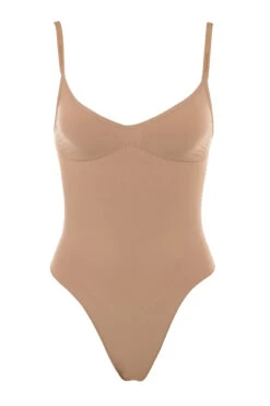 Sculpting Thong Bodysuit Cafe Au Lait 19 Sculpting Thong Bodysuit Cafe Au Lait -Pinkyy Kleider Geschaft 1628675402 ultimate sculpting thong bodysuit camel 01