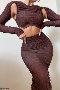 Chocolate Print Ruched Mesh Cutout Cropped Top 16 Chocolate Print Ruched Mesh Cutout Cropped Top -Pinkyy Kleider Geschaft blythe c41