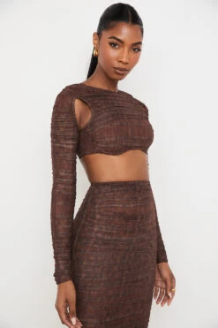 Chocolate Print Ruched Mesh Cutout Cropped Top 20 Chocolate Print Ruched Mesh Cutout Cropped Top -Pinkyy Kleider Geschaft blythelaverne 7