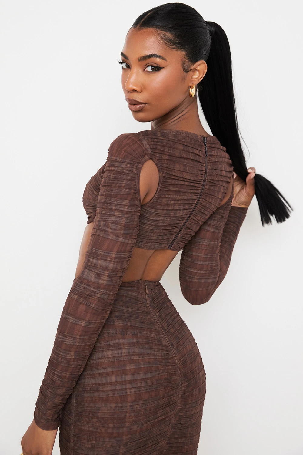 Chocolate Print Ruched Mesh Cutout Cropped Top 8 Chocolate Print Ruched Mesh Cutout Cropped Top – Bild 8