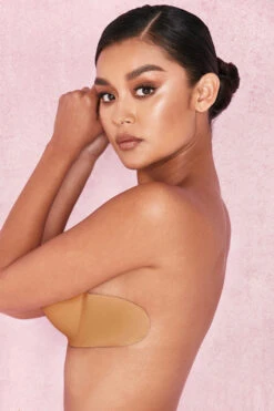 Strapless Backless Moulded Sticky Bra - Caramel -Pinkyy Kleider Geschaft caramel moulded bra 4