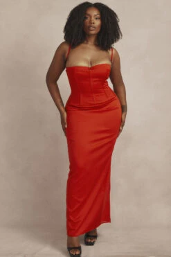 Red Satin Corset Maxi Dress 29 Red Satin Corset Maxi Dress -Pinkyy Kleider Geschaft cb bodyshots22125692