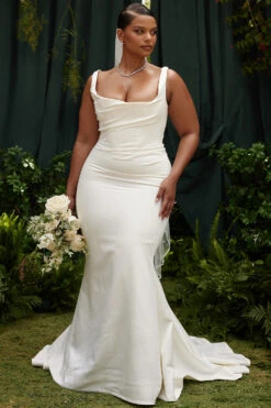 Off White Satin Mermaid Bridal Gown -Pinkyy Kleider Geschaft emiliew2