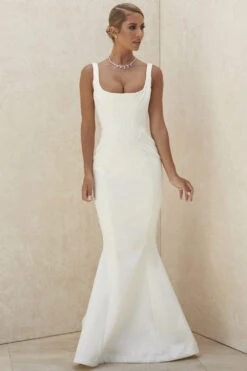 Ivory Satin Mermaid Bridal Gown - Limited Edition -Pinkyy Kleider Geschaft estelle 3
