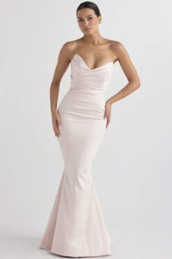 Blush Satin Strapless Gown -Pinkyy Kleider Geschaft fleur 3