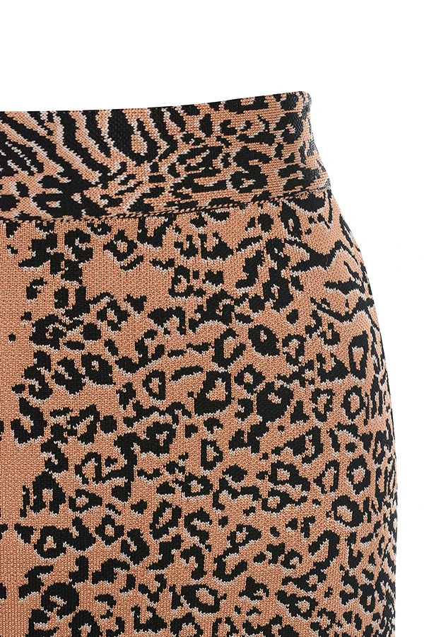 Leopard Print Midi Length Bandage Skirt 4 Leopard Print Midi Length Bandage Skirt – Bild 4