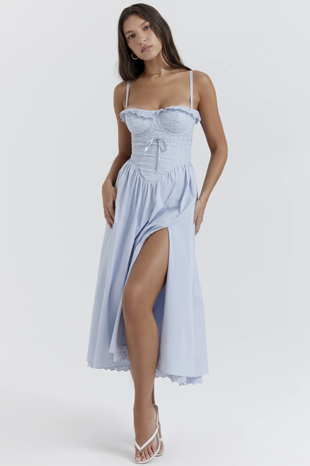 Soft Blue Broderie Anglais Midi SunDress 4 Soft Blue Broderie Anglais Midi SunDress – Bild 4