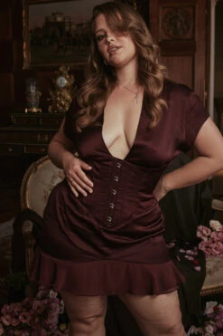 Pinkyy Kleider Geschaft -Pinkyy Kleider Geschaft look 02 0237