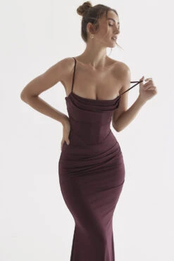 Dark Cherry Corset Maxi Dress 20 Dark Cherry Corset Maxi Dress -Pinkyy Kleider Geschaft milena 4 1