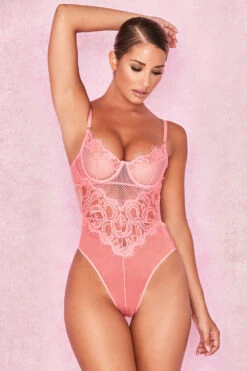 Pink Lace Bodysuit -Pinkyy Kleider Geschaft nadia pink 3