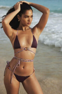 Prune Reversible Halter Bikini Top 22 Prune Reversible Halter Bikini Top -Pinkyy Kleider Geschaft naxos p211652219726627adf4e644ad