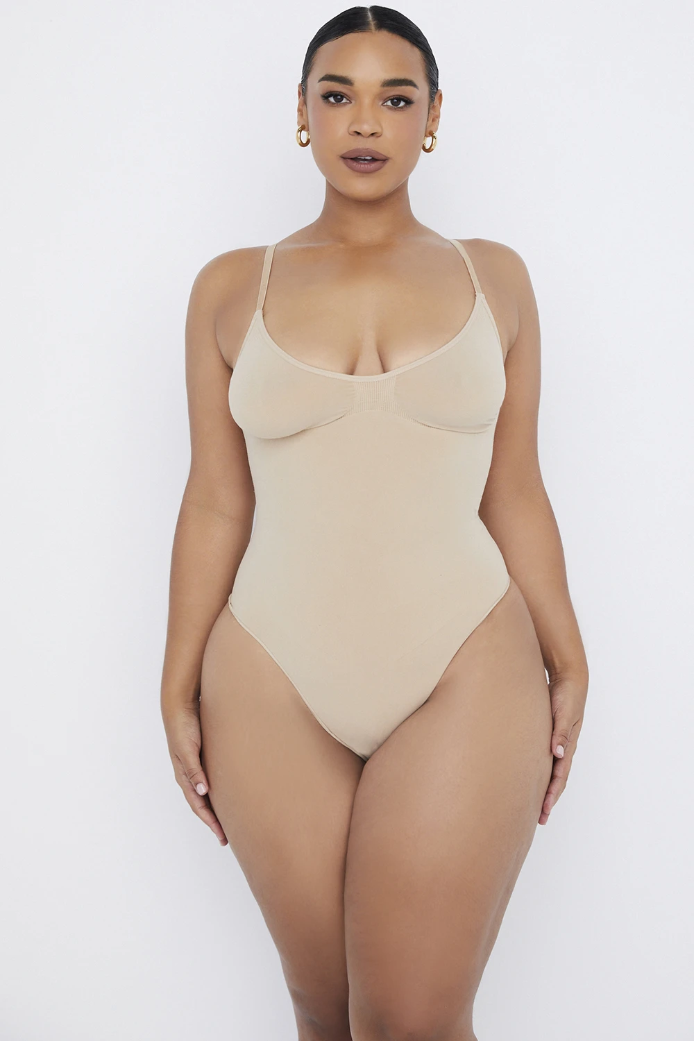 Sculpting Thong Bodysuit Almond 5 Sculpting Thong Bodysuit Almond – Bild 5
