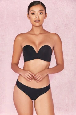 Plain Molded Strapless Bra - Black -Pinkyy Kleider Geschaft smooth 1