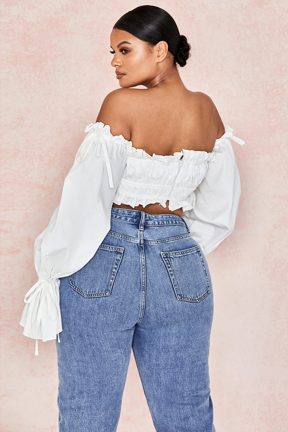 White Ruched Off Shoulder Top 11 White Ruched Off Shoulder Top – Bild 11