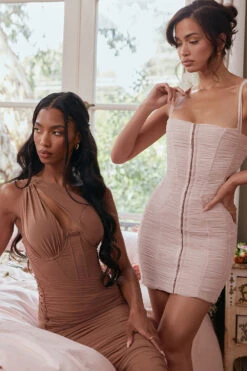 Mocha Asymmetric Cutout Midi Dress -Pinkyy Kleider Geschaft valentina b32