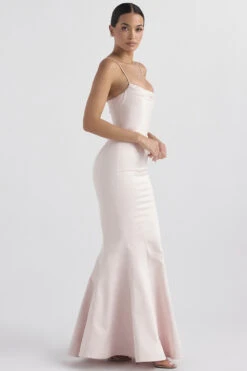 Blush Satin Fishtail Gown -Pinkyy Kleider Geschaft violette 5g